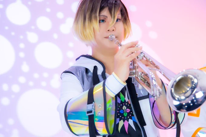 新刊毎日ちまちまサンプルUP④コニカルスヌートで演奏風景も撮影してきました!空里くん、前髪の関係で撮影角度と影との戦いでした 