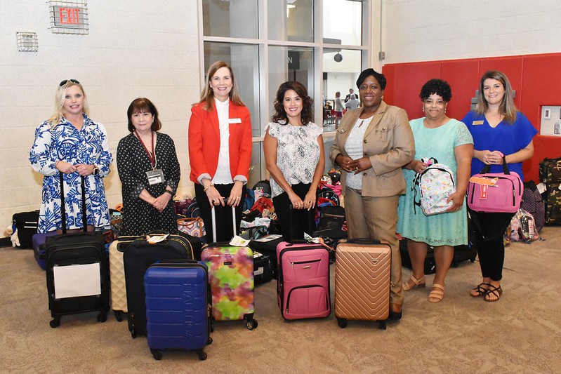 AlbanyStateUniv's tweet photo. As part of President Fedrick’s initiative to support the local and regional community, #AlbanyState faculty and staff donated 159 suitcases and 90 backpacks filled with personal hygiene supplies to the Lily Pad Center. #ASUCares https://t.co/4z6hLi358o