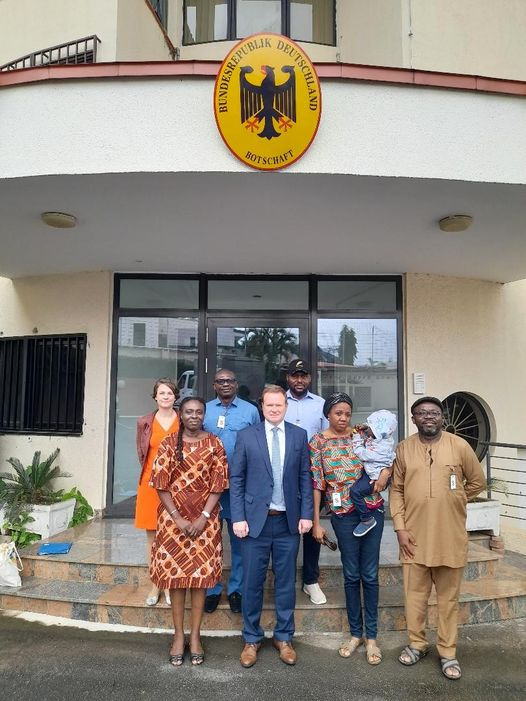 Met with the German Government Commissioner for Freedom of Religion or Belief Frank Schwabe in Abuja. We discussed the case of Mubarak Bala and the situation of humanists and atheists in Nigeria <a href="/andrewcopson/">Andrew Copson</a> <a href="/hpdticker/">Humanistischer Pressedienst</a> <a href="/HVD_Hessen/">Humanistische Gemeinschaft Hessen</a> <a href="/HV_Presse/">Humanistische Vereinigung</a> <a href="/Human_Akademie/">Humanistische Akademie</a> @humanverbond