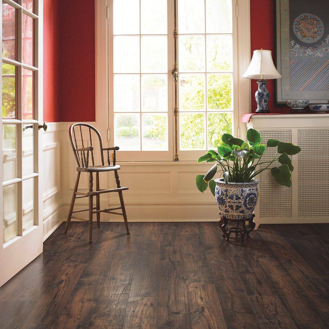 HastysCarpet's tweet photo. Deep graining and hand scraping add defined contrast and character to Mohawk's Rare Vintage collection of RevWood laminated wood floors.

Find more beautiful colors, here: https://t.co/4IULMsCAMs https://t.co/DF16V0MLuF