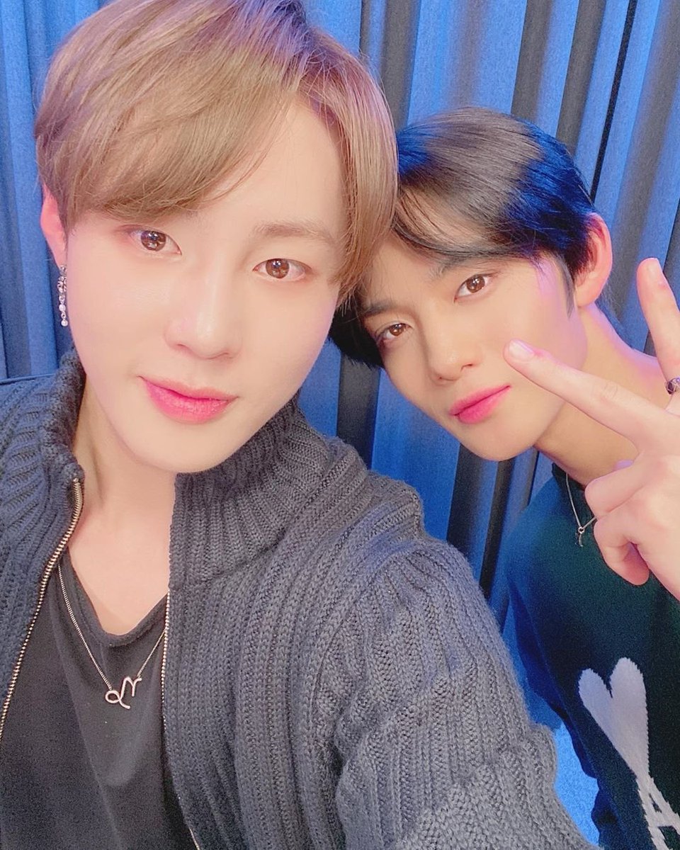 sparrowoojiniee's tweet photo. i suddenly remember that sungwoon, daehwi and jinyoung were roommates in wanna one before🥺😭 https://t.co/Dsc4ErxYkL