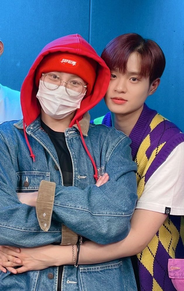 sparrowoojiniee's tweet photo. i suddenly remember that sungwoon, daehwi and jinyoung were roommates in wanna one before🥺😭 https://t.co/Dsc4ErxYkL
