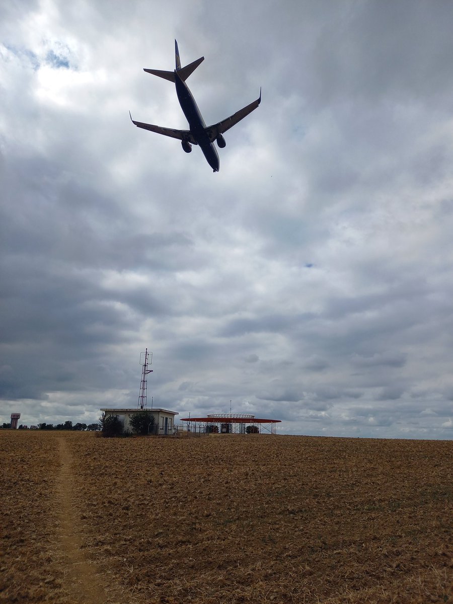 Even de bureau uit voor een frisse neus... #R25L #tragewegen #Steenokkerzeelsevelden