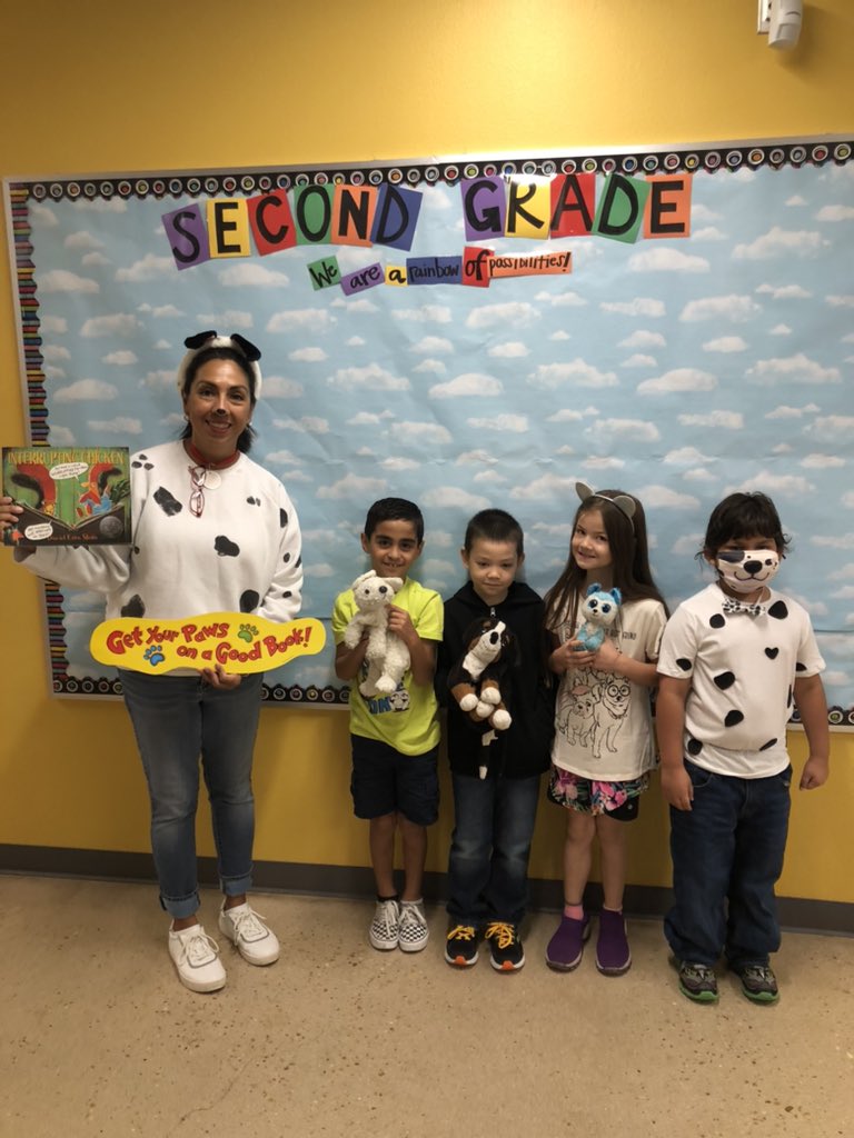 PVLionsRead's tweet photo. We’re celebrating International Dog Day at PV.   Our reading buddies today are dogs of course!  🐕. #ecproud #ECISDreads #PVpridetweets #ECISDtweets #pvlionpride https://t.co/d2xfeDvnyU