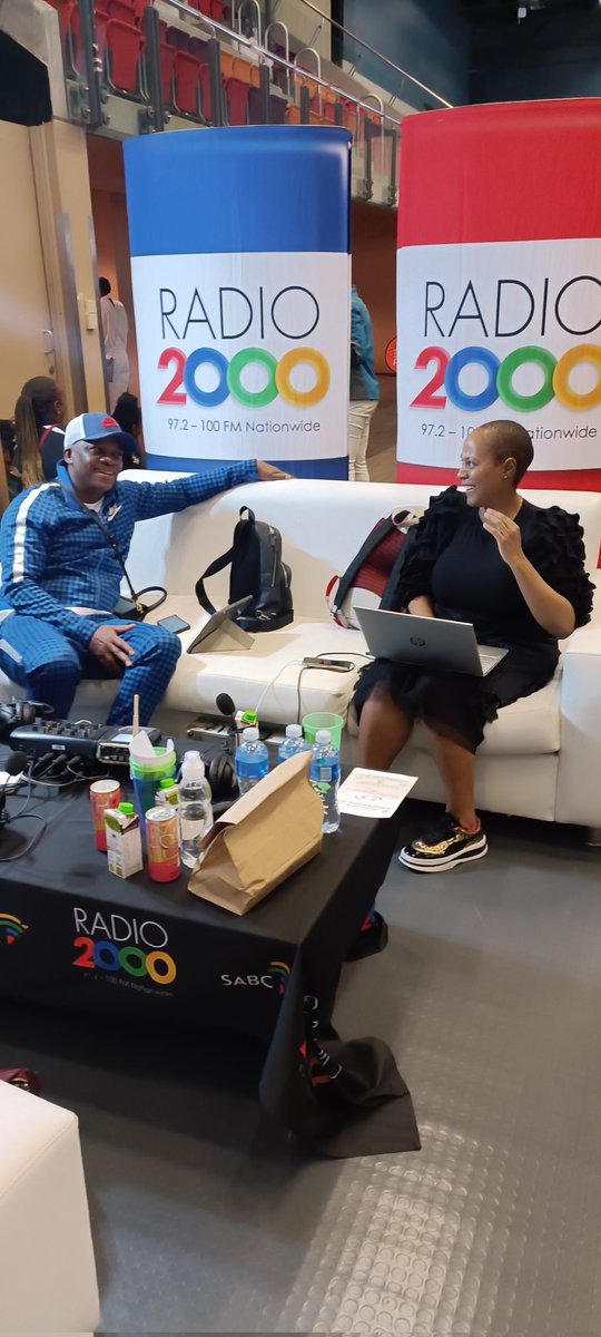 Radio2000_ZA's tweet photo. Hello #YouthEndala

Glen and Nathi are at the Durban ICC together with the @RAF_SA ahead of the #ComradesMarathon2022 on Sunday.

Come say hello if you're in the area!

#TheGlenzitoSuperDrive https://t.co/xkh04SJsSL