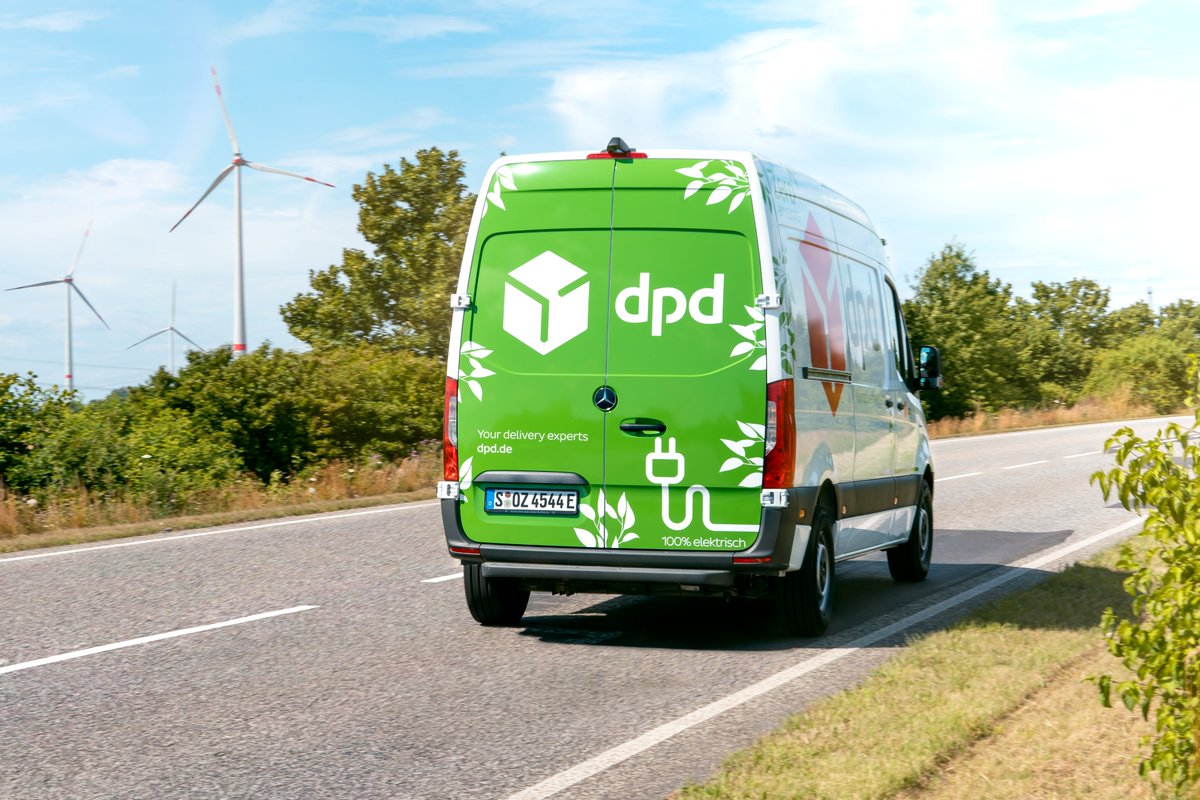 Geopost_news's tweet photo. #ESDW2022 | By the end of 2021, our #AirQuality Monitoring Programme was live in 14 European cities. Read more on this &amp; our other sustainability actions: https://t.co/Dt5iliYoza https://t.co/dXX796VMSL