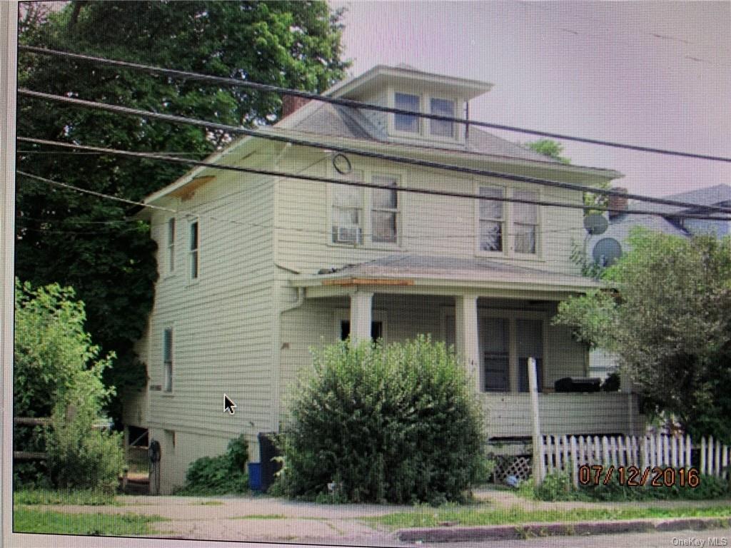 doris_realtor's tweet photo. This home will wait for no one. Be the first to see it! #homesforsale #homeowner  https://t.co/AhDKmtqPUC https://t.co/hW9X9RIQGy