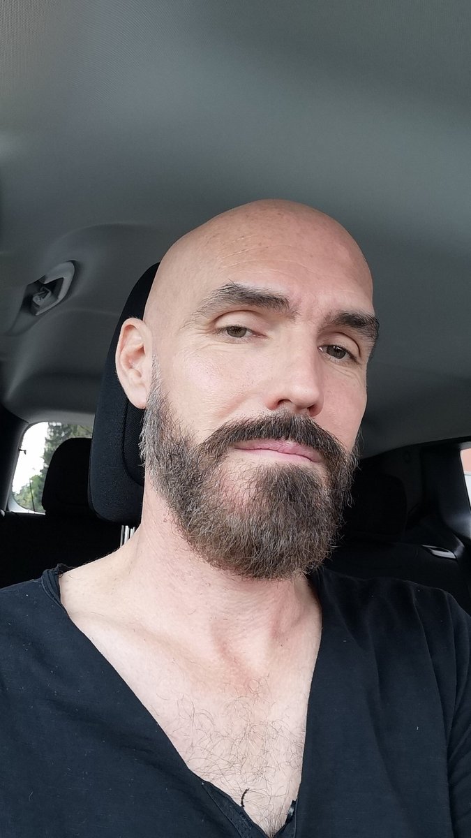 ice73's tweet image. Fatto un giro dal barbiere, era ora,  che ne pensate? #gay #gaybeardedmen #beard