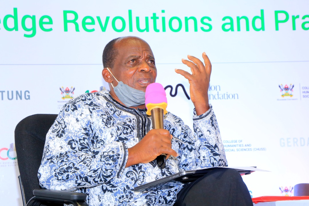 MakerereCHUSS's tweet photo. "We have to move on from physical to intellectual access. How can you give a poor farmer seeds . Is their problem that they cannot plant ? Therein lies our problem as a country" . Prof John Munene
@Makerere @DICTSMakerere
#CHUSSConf2022 #Makere https://t.co/E1KNVWlOOz