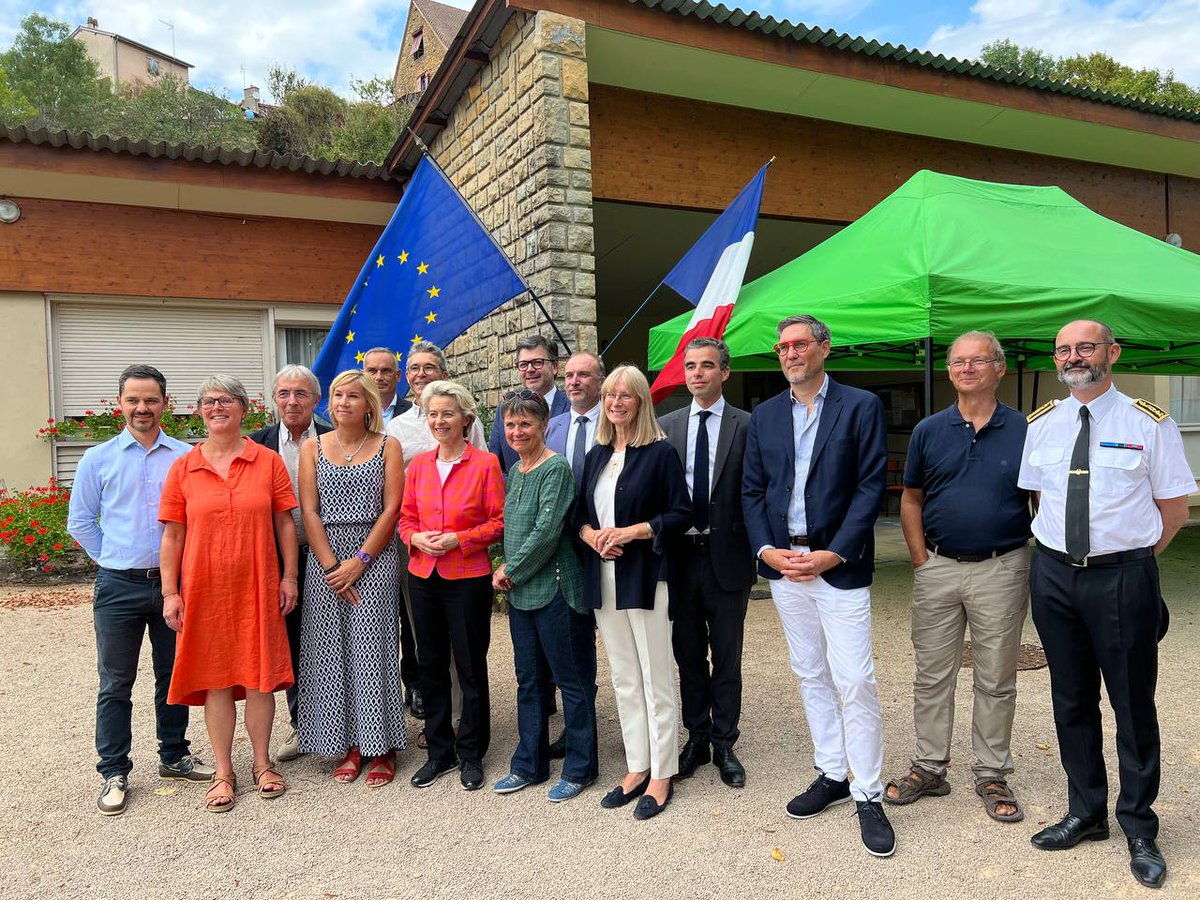 Très honoré d'avoir reçu Ursula von der Leyen, Présidente de la Commission européenne, aux côtés du <a href="/Prefet71/">Préfet de Saône-et-Loire</a> et des élus du territoire à Taizé.

Madame la Présidente, vous êtes ici chez vous.
