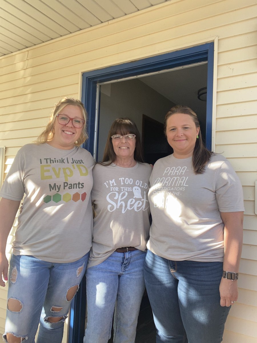 Accountant_Jess's tweet photo. Well, after hours of driving, dropping our “motel” at the last minute and having to scramble to find another, we’re off today to hang out with everything paranormal 👻☠️.@MrsDCRatt @TashaWelchToday @miparacon https://t.co/k4gkvROSS6