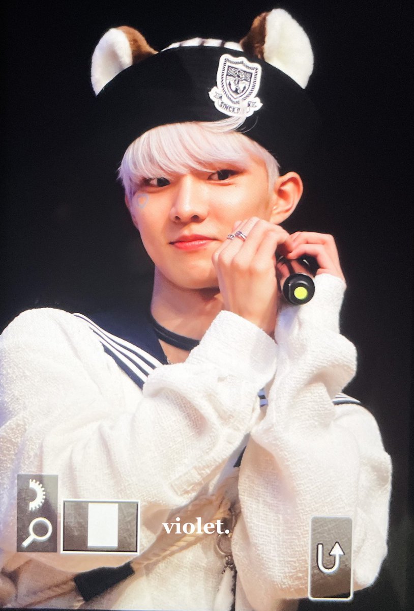 220826 💜

#THEBOYZ #더보이즈 #지창민 #큐