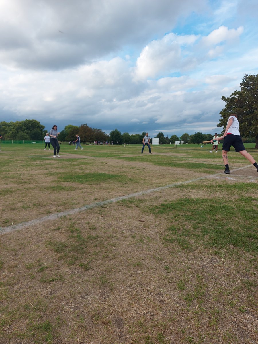 Leslie Jones tweet media