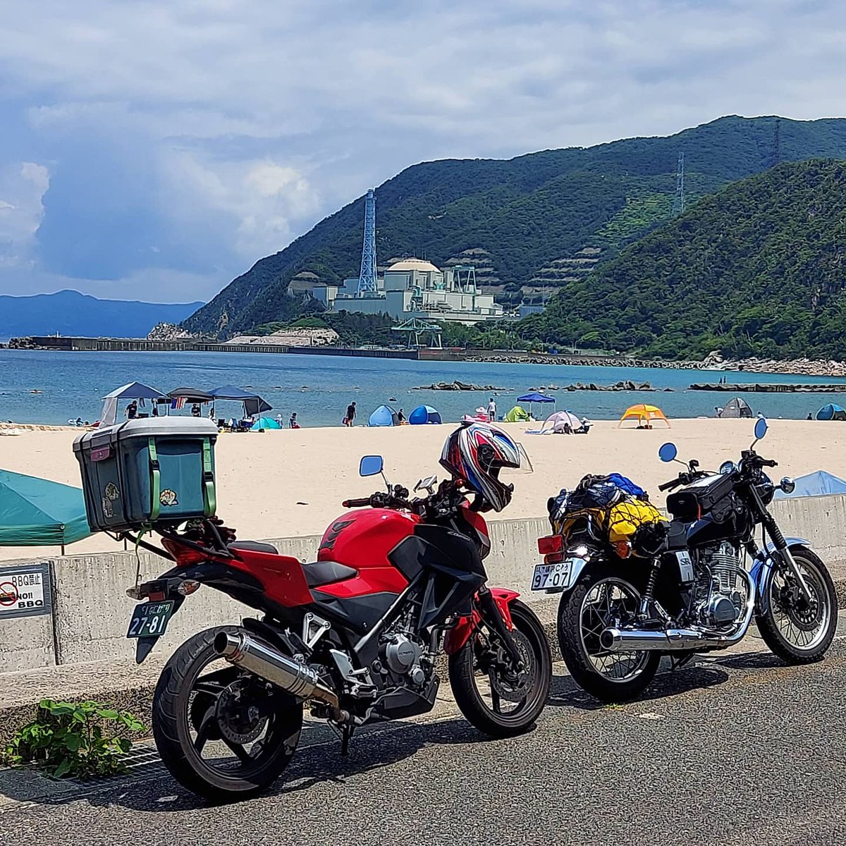 kingdomwanwan's tweet photo. 名前　ガブ
性別　オス♂
年齢　30代
住み　大阪
愛車　CB250F
好き　狼🐺キャンプ🏕自然🌱☀
一言　最近友達の影響でいろいろ走りに出かけるようになりました！仲良くしてください～！
#バイク乗りとして軽く自己紹介 
#バイク乗りと繋がりたい 
#バイク好きと繋がりたい https://t.co/95MRlsUsFb