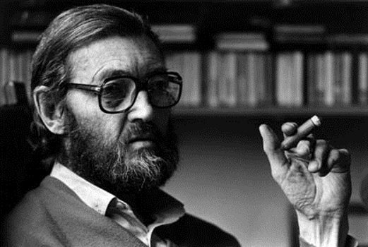messipoesia's tweet photo. “Las palabras nunca alcanzan cuando lo que hay que decir desborda el alma”
Julio Cortázar nació un día como hoy hace ya 108 años 
#Cortázar #JulioCortázar 📖 https://t.co/fdME4TPs5y