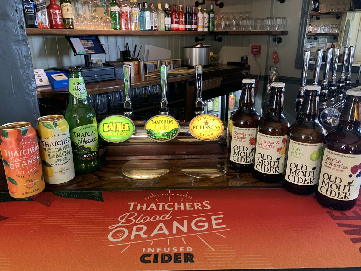 WheatsheafInn3's tweet photo. ⚠️ It’s Bank Holiday Weekend ⚠️

See you at the bar 🍻

Open 
Friday from 4pm
Saturday &amp; Sunday from 12pm 

#yourriversidelocal #worcestershirehour https://t.co/IWdoHO4ylZ