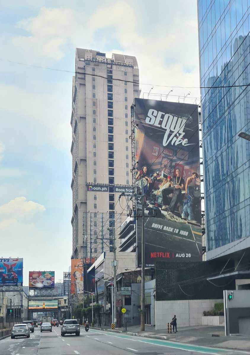 jinides's tweet photo. EDSA southbound near MRT Boni Station
#Drivebackto1988
#μΉμ±μ° #OngSeongwu #μμΈλμμ #SeoulVibe https://t.co/1kPSyBgLpd
