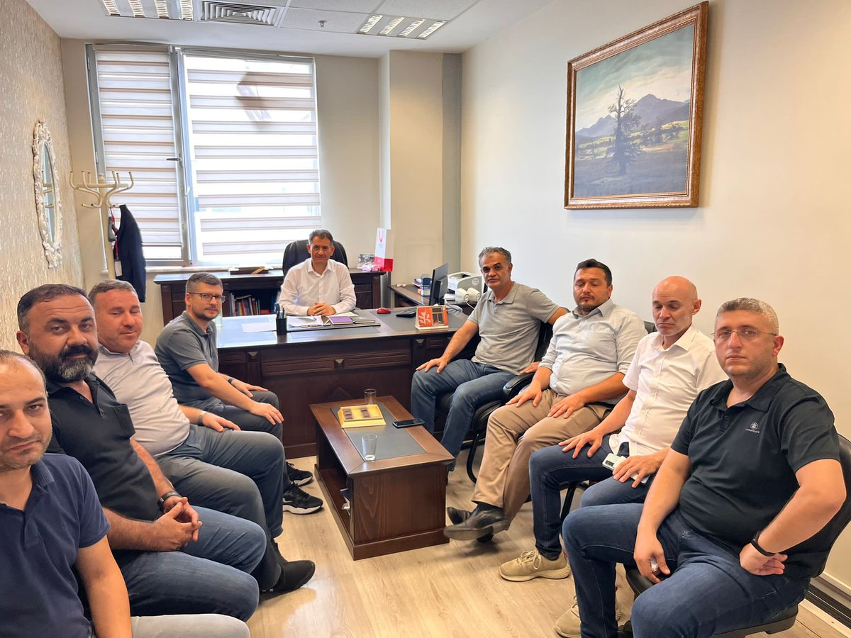 *SULTANGAZİ MEM ZİYARETİMİZ*
Sultangazi ilçe Mem ziyaret ederek şube  müdürü olarak göreve başlayan Eren Mahmutoğlu ve Bülent Mutlu arkadaşlarımıza hayırlı olsun dileklerimizi ilettik.  Misafirperverliği için İlçe Müdürümüz ve şube müdürleri arkadaşlarımıza teşekkür ederiz.