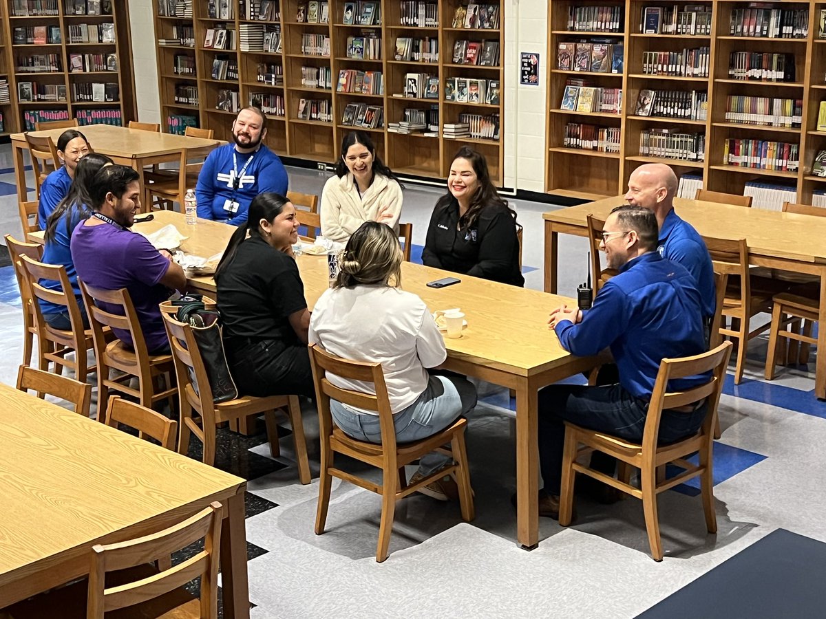 c_sabedra's tweet photo. This morning we had a breakfast for our teachers new to our campus @stallions045 @McAllenISD.  Our goal was to get teacher feedback regarding their first week and create a sense of belonging! Sometimes the smallest things make the biggest difference! https://t.co/5rkPN1vjUV