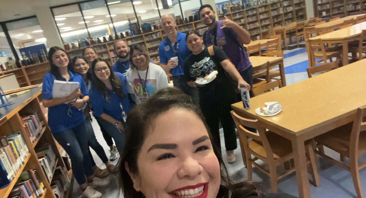 c_sabedra's tweet photo. This morning we had a breakfast for our teachers new to our campus @stallions045 @McAllenISD.  Our goal was to get teacher feedback regarding their first week and create a sense of belonging! Sometimes the smallest things make the biggest difference! https://t.co/5rkPN1vjUV
