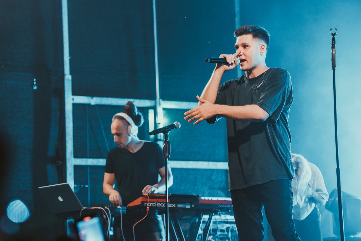 ZalgirioArena's tweet photo. Last Sunday, fans gathered at #Pakrante and sang together with Alekna and Otreya. Let‘s remember this evening and unforgettable emotions! 📸
Stage partner: Pulse Energy.
Lounge area partner: Pringles. https://t.co/X0Ywv2x2pn