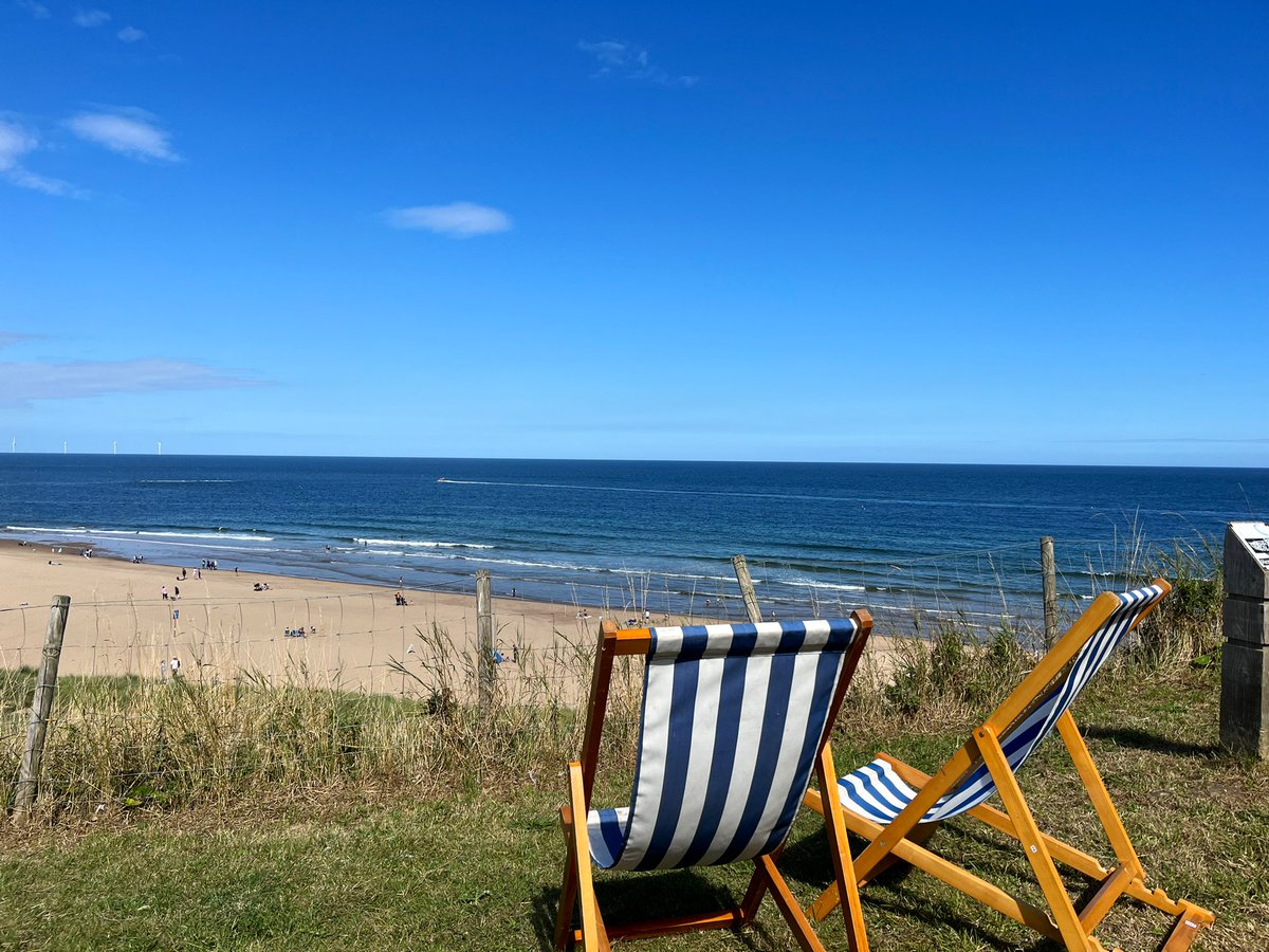 marley_ferg's tweet photo. Day off, not a bad view for a burger and pint #surfcafe #tynemouth https://t.co/DJ6hy8VvMQ