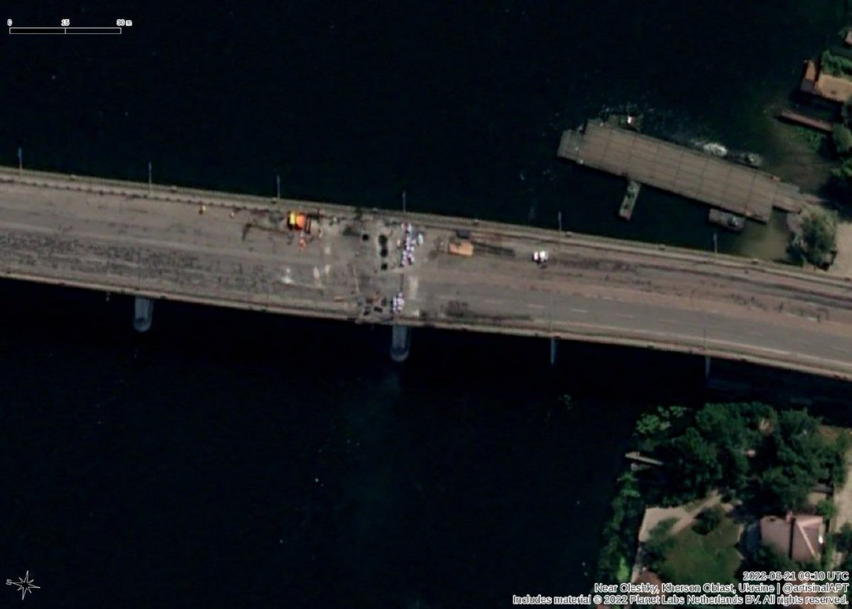 MariuszCielma's tweet image. Most antonowski w Chersoniu. Precyzja uderzeń niczym u profesjonalnego gracza w darta:)