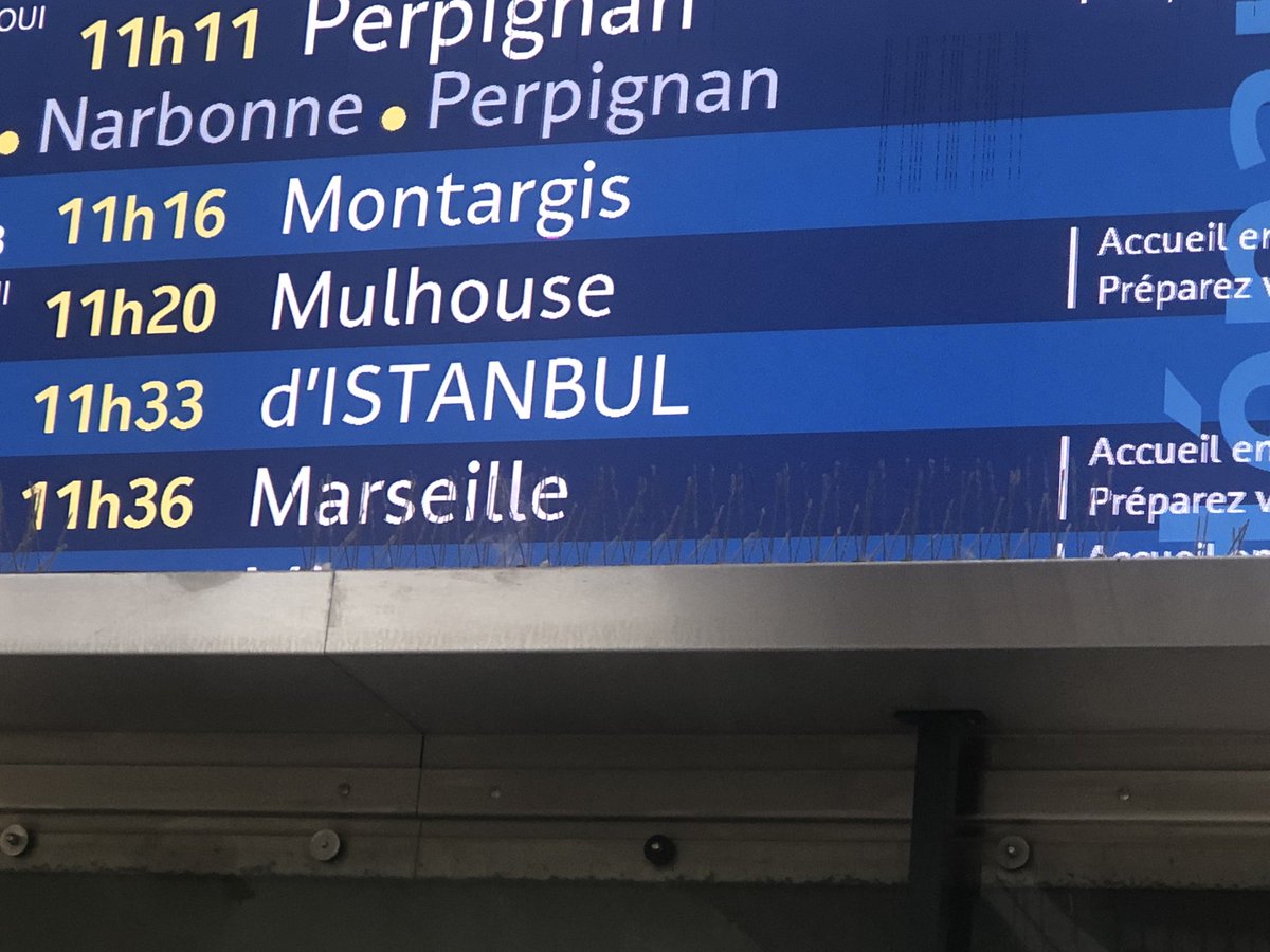 OMETGE67's tweet photo. Ce matin un moment de l'histoire mythique des chemins de fer européens avec le départ de l'Orient Express de Paris Gare de Lyon pour Istanbul à 11:33. https://t.co/OAL1YJh3n3
