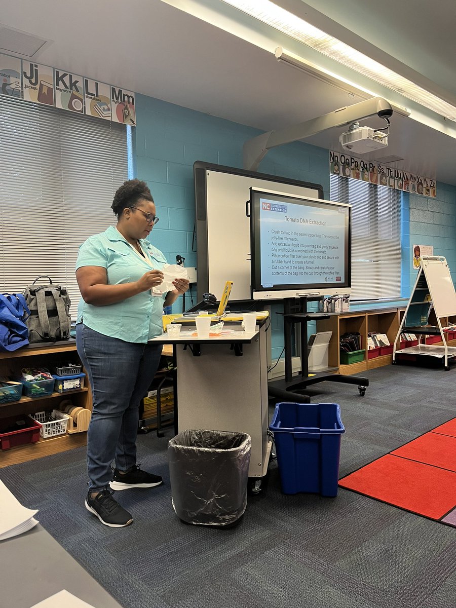 loripeyton's tweet photo. Started the morning @UnionESNC to learn a little more about AgTech and have a little fun!  @Renee_McKinnon1 @JenniferDeaton7 @AGHoulihan @SusanRodgersS4 #TeamUCPS @UCPSNC https://t.co/JnwPVcfvMv