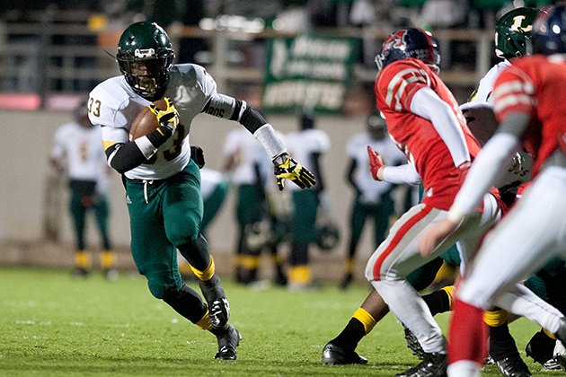 Lobo_Football's tweet photo. It's LOBO GAME DAY!!
Your Longview Lobos head to McKinney to take on the McKinney Boyd Broncos in THSCA Kickoff Classic.
Come out and support your Lobos as they look to move to 1-0 on the young season.
Kickoff is set for 7 PM.
#txhsfb #loboup #beatboyd https://t.co/Eaiw53BNYr
