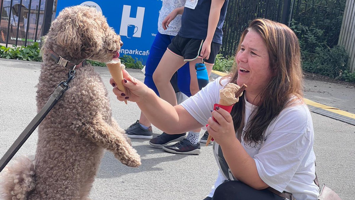 karenohara76's tweet photo. Dog icecream topped with bacon; can life actually get any better for Murphy? Last few days of treats before back to school @MostonFieldsPS #lifeofmurphy #heatonpark #baconicecream https://t.co/haCadXjZD1