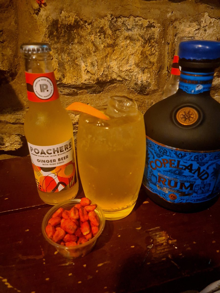 rumpundit's tweet image. Rum &amp;amp; Ginger Beer is always a classic combination 
 ( #Darkandstormy anyone? ) 

But this mix of #smugglersreserve @CopelandDistill Rum with @PoachersDrinks Ginger Beer with Chilli 🌶  is extra special &amp;amp; highly recommended by the @rumpundit 
@BoozePundit #Boozepundit
