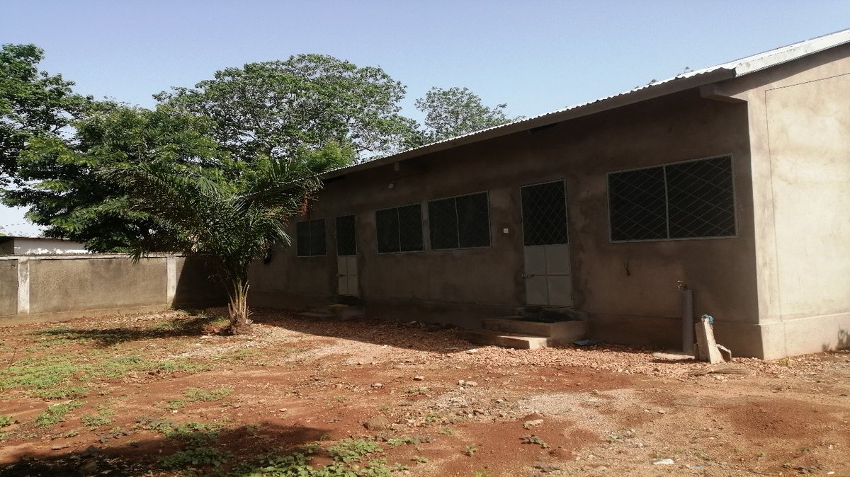 MenniBenito's tweet photo. 🇹🇬 Finalizó el proyecto “Mejora de la atención nutricional de niños y niñas con desnutrición en el Hospital Infantil Yendubé a través de la acuicultura” llevado a cabo en #Togo por la #FBM con el financiamiento del #AyuntamientoValladolid 

Más info en 👉🏽 https://t.co/kN4VizvJqH https://t.co/t3b1isUbki