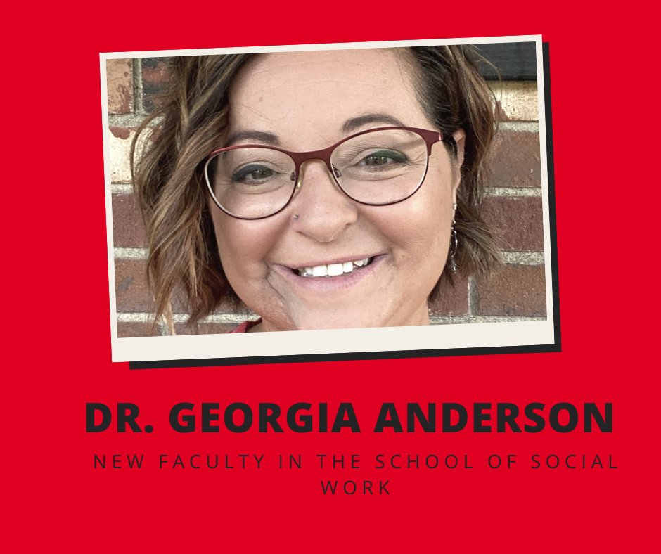 UCSSW's tweet photo. New Faculty Spotlight: 

Dr. Georgia Anderson is a new Assistant Professor on the tenure track.  “Teaching students to become professional social workers with compassion and competence is very important to me" says Anderson. https://t.co/KQF5evEhBH