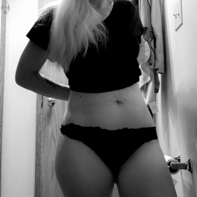 yotadriver101's tweet photo. Good morning
#milf #inked #inkedforlife #hotmoms #blackandwhite #of #showertime https://t.co/XJUeU6DxvK