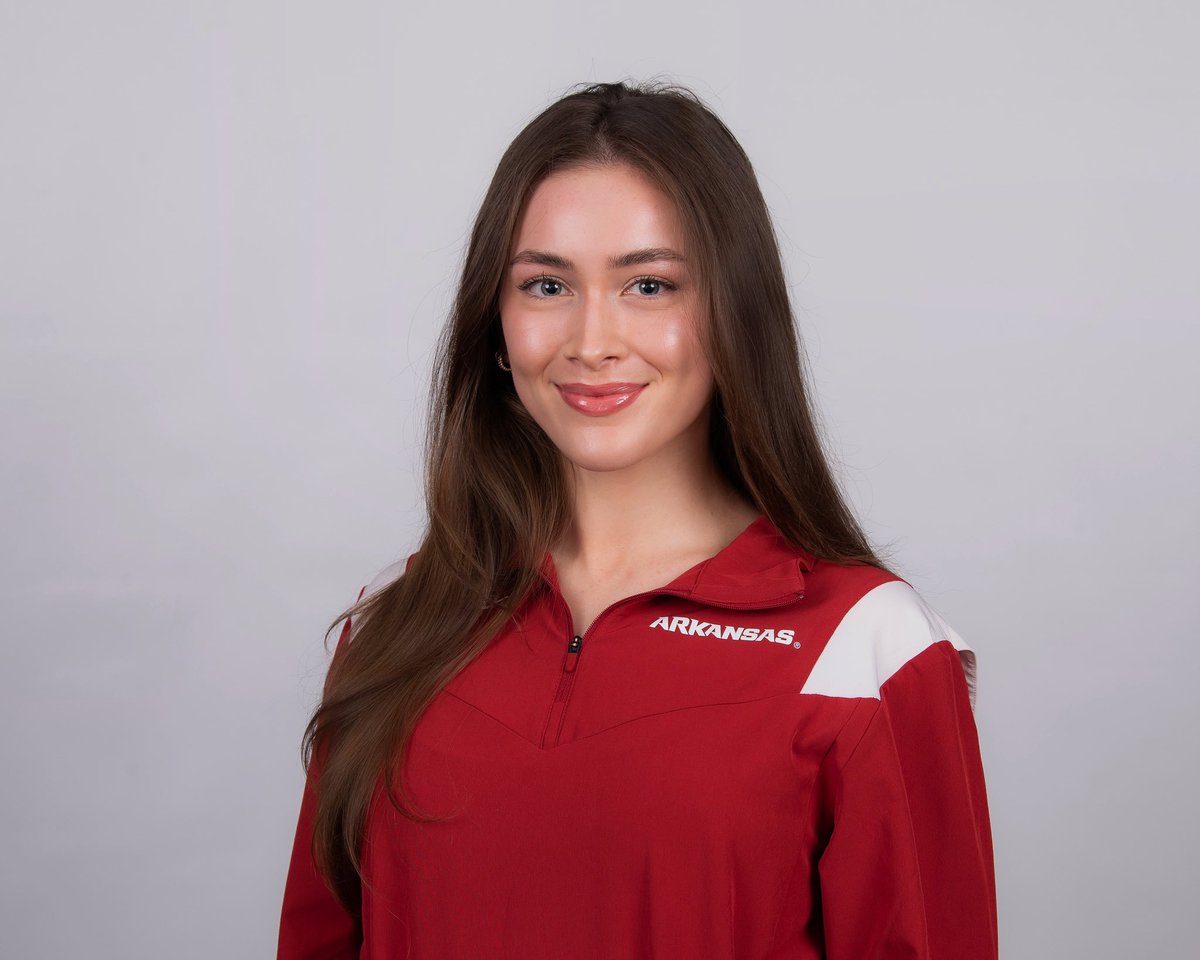 norah_flatley's tweet photo. @RazorbackGym ❤️🤸🏻‍♀️ https://t.co/z5DiBeooAx