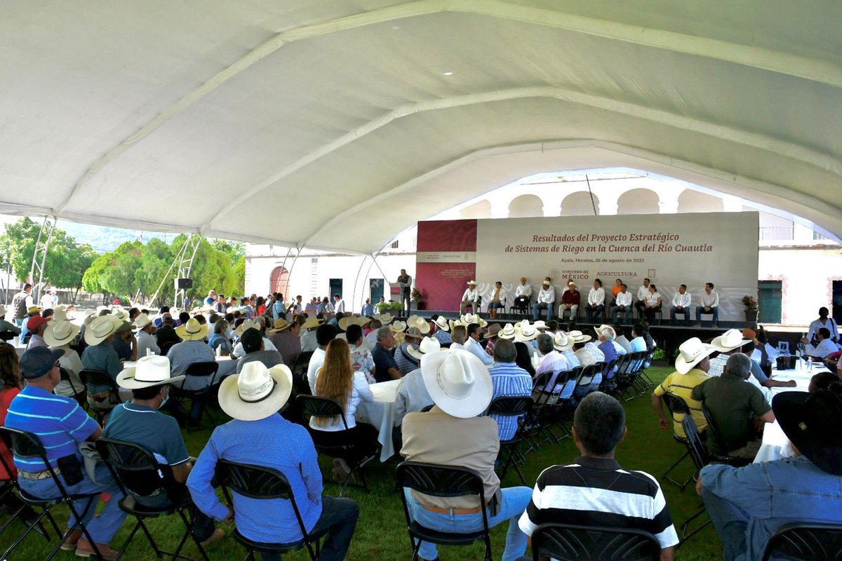Fue un gusto recibir al Gobernador de Morelos <a href="/cuauhtemocb10/">Cuauhtémoc Blanco</a> y al Dr. Víctor Manuel Villalobos, Secretario de Agricultura y Desarrollo Rural del Gobierno de México en Ayala. Ahí conocimos los resultados del Proyecto Estratégico del Sistema de Riego de la Cuenca del Río Cuautla.