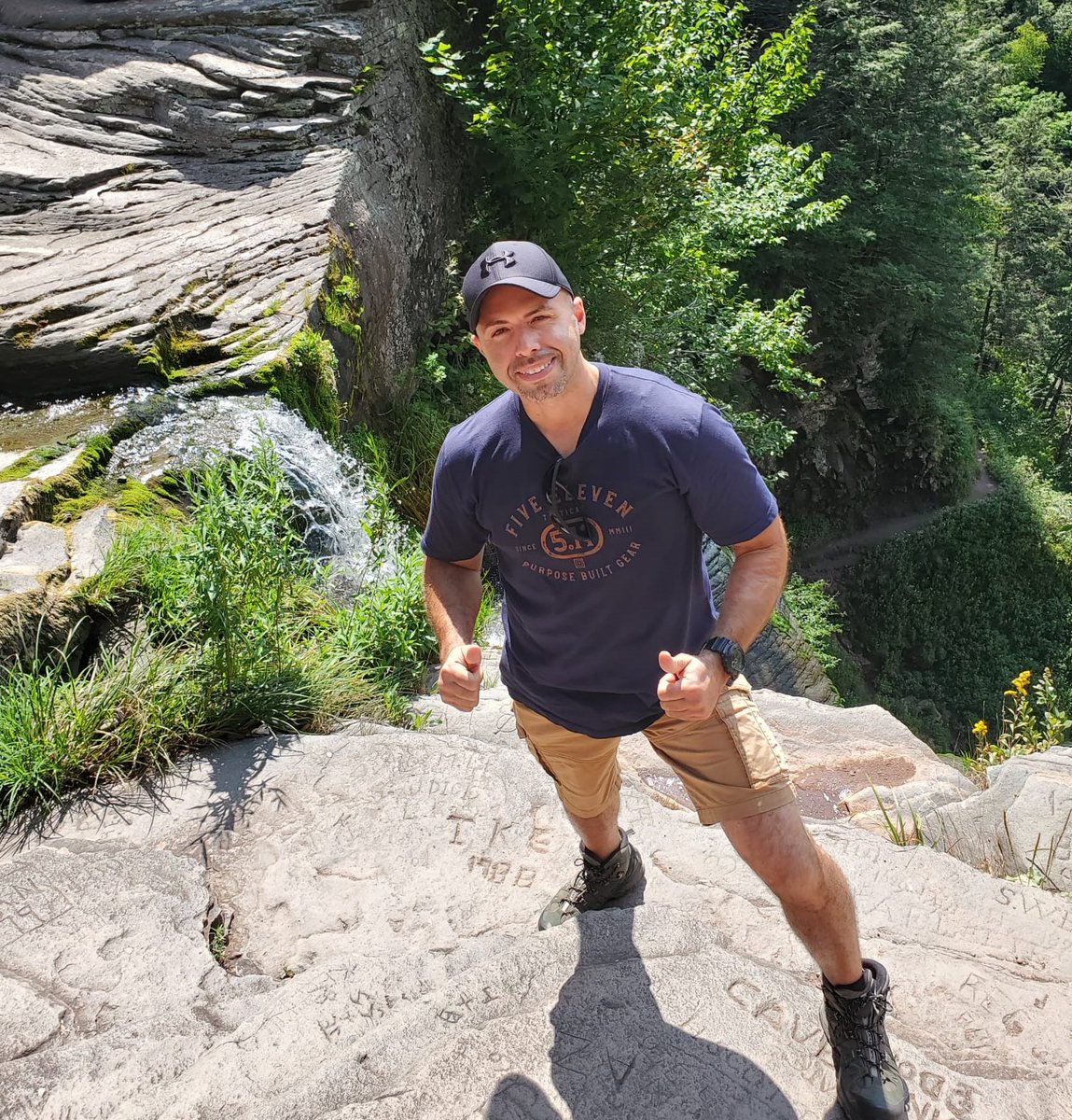 In 1987, Chris suffered a severe injury at home caused by boiling water, resulting in third degree burns over 50% of his body. Chris was 10 years old living with his family in Peru. Now in his 40s, Chris loves playing sports, including football and soccer. ow.ly/l0Gy50KtruU