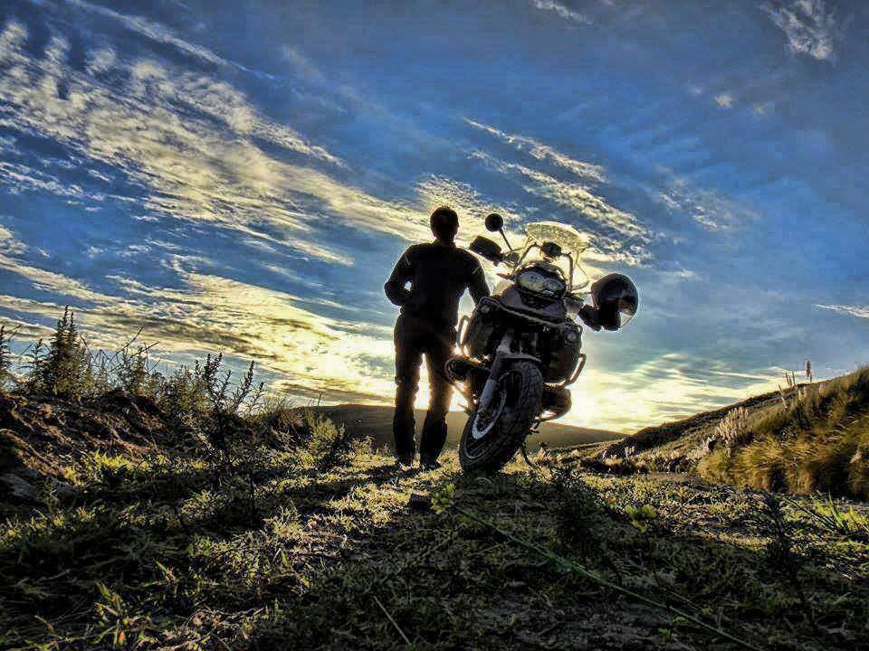 biker_corazon's tweet photo. #biker #movimietobiker #bikerdecorazon #charlysinewanbmw #charlysinew https://t.co/SN50QbpMOf