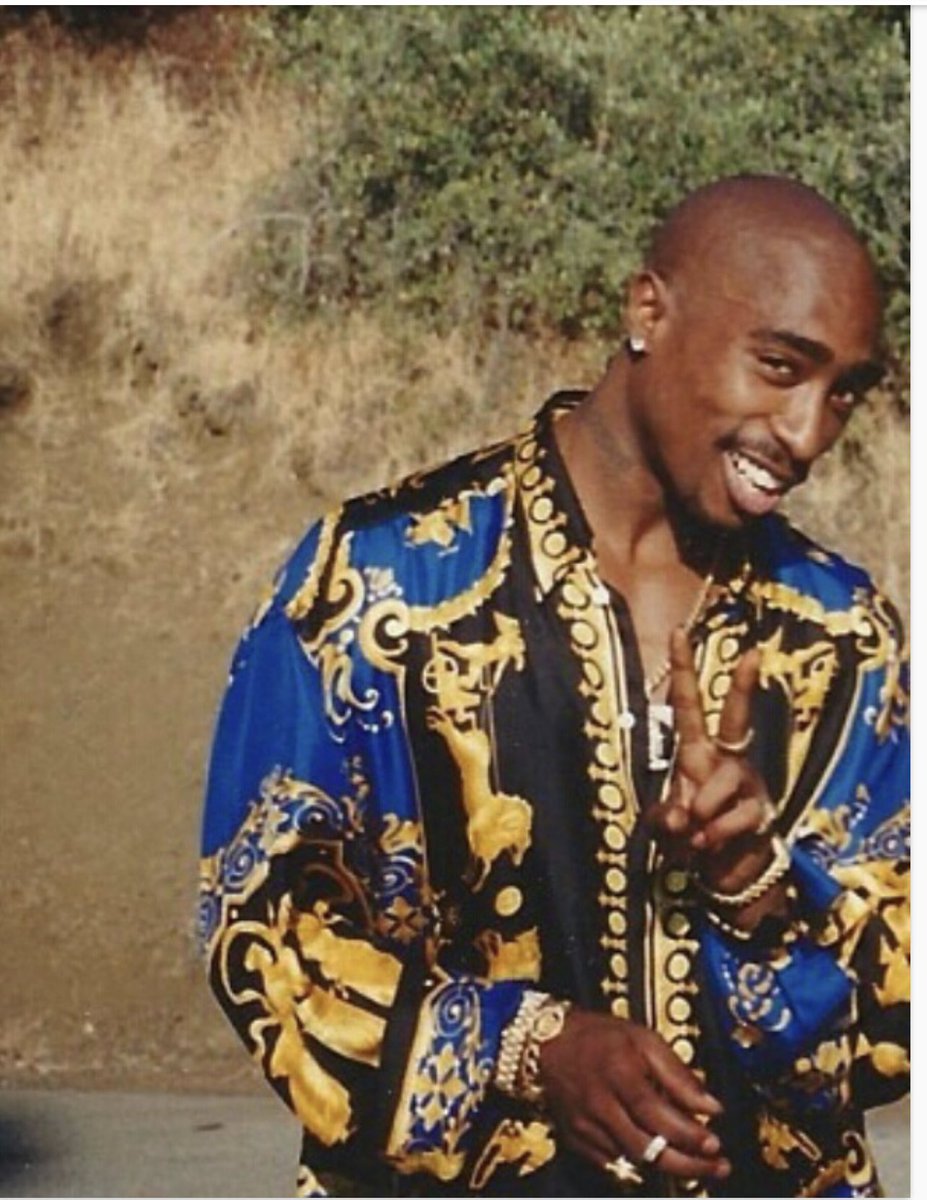 VersaceSteez's tweet photo. If Icons Rock Versace What Does That Make Steez?…🌊 Coming Soon 🤫 #FlashSquad #NFTCollection #Nfts #NFTCommmunity #ETH #opensea #openseanfts #Ethereum #Metaverse @steezyapegang @SteezyLabel #AI #nft #web3 #music #musician #hiphop #musicindustry https://t.co/jgukNXjYj4