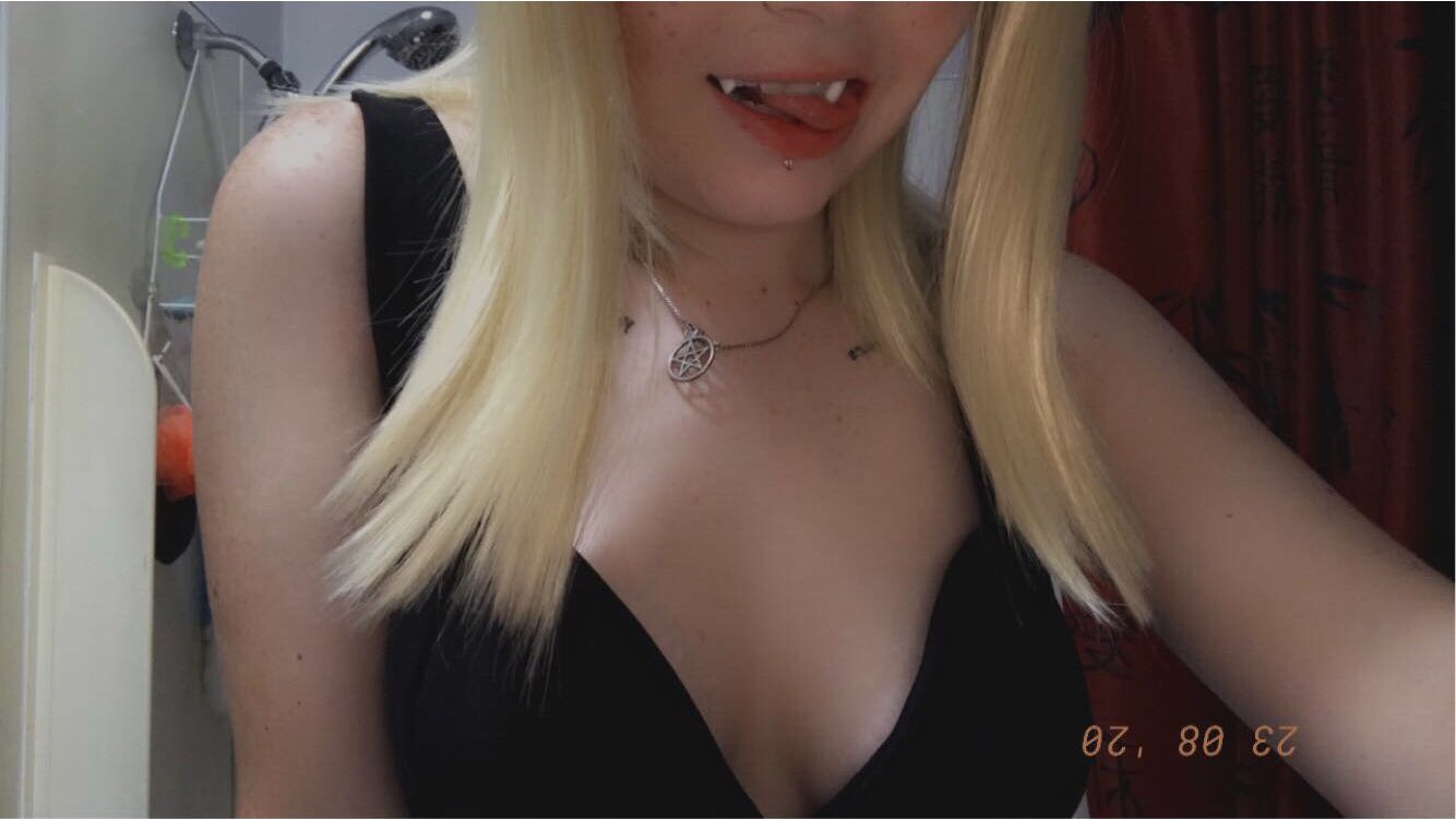 1 pic. 😘🥰 #nsfw #nsfwtwt #nsfwtwtًً #onlyfans #sellingcontent #bdsm #camgirlz #camgirlِ #manyvids https://t.co/Msm7Dm36fz