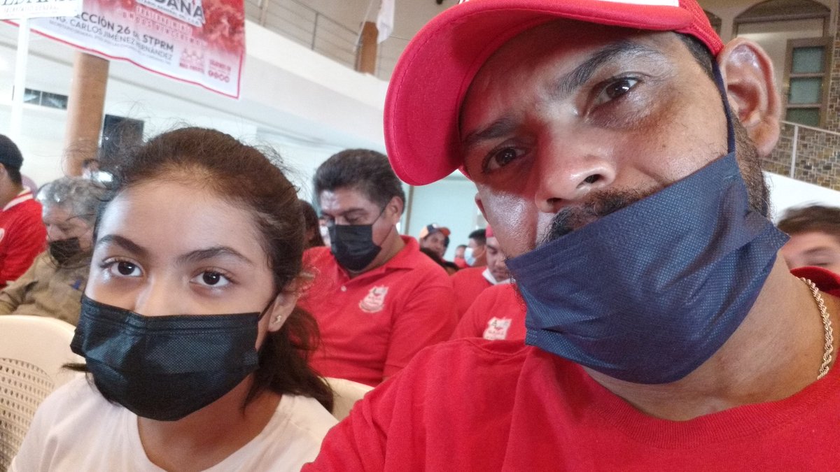 Merlin801027's tweet photo. La familia petrolera responde al llamado de nuestro Secretario General Carlos Jimenez Hernandez para nuestra asamblea informativa de los resultados obtenidos en la revisión de nuestro CCTV! Increíble muestra de hermandad, comunicación, lealtad y unidad que se vive https://t.co/l7PLstcwsX