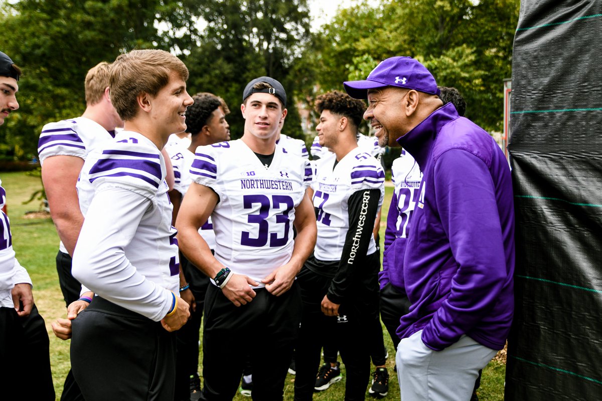 NUFBFamily's tweet image. Dublin, Ireland 🤝 Purple Pride 😈

All the 💜 to our @NorthwesternU community.