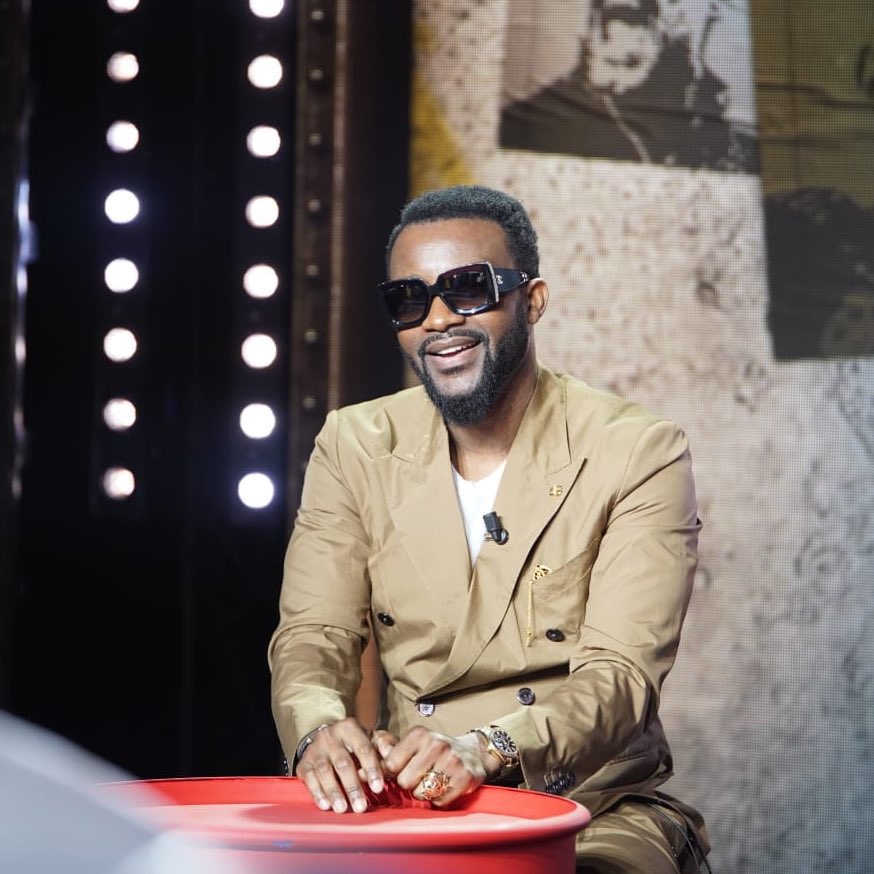 cplussportafr's tweet photo. 🔥 L’artiste congolais @fallyipupa01 🇨🇩 est l’invité exceptionnel de la première de #Jmoins1 ⚽️

📺 J-1, c’est votre nouvelle émission sportive présentée par @mlktraore chaque vendredi à 17H30 GMT sur CANAL+ SPORT 1 😍 https://t.co/xXCtUoajZ1