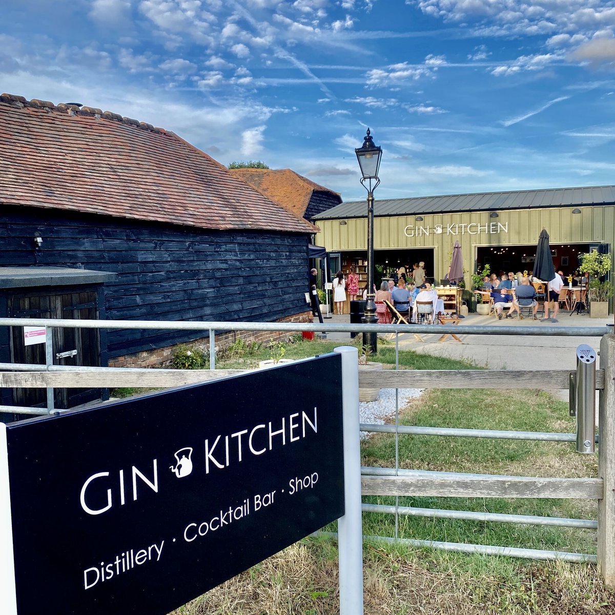 theginkitchen's tweet photo. Newsflash! We are opening this Sunday evening and also Bank Holiday Monday!

So come down and see us for fabulous gin and cocktails as well as our delicious grazing platters. https://t.co/MiGo1suWIF
