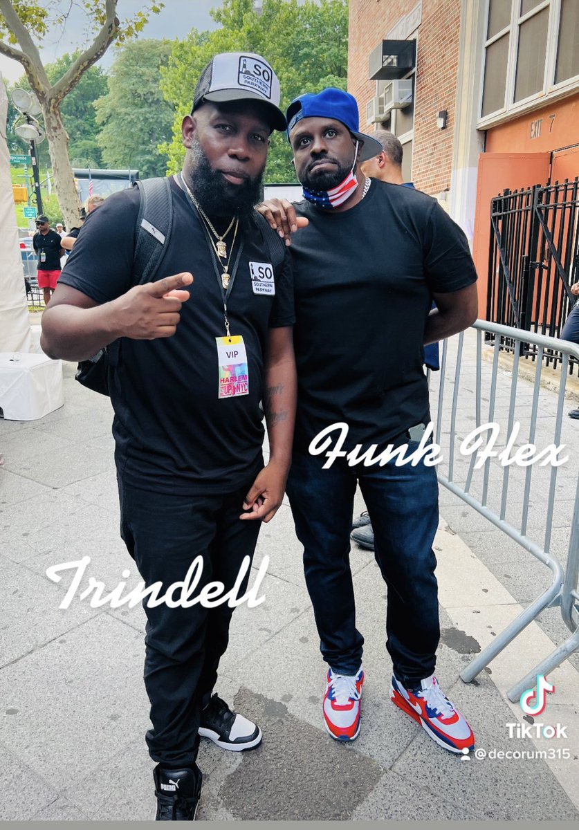 Decorum_315's tweet photo. Live #HarlemWeek me and @funkflex https://t.co/i8JmBk9ahK
