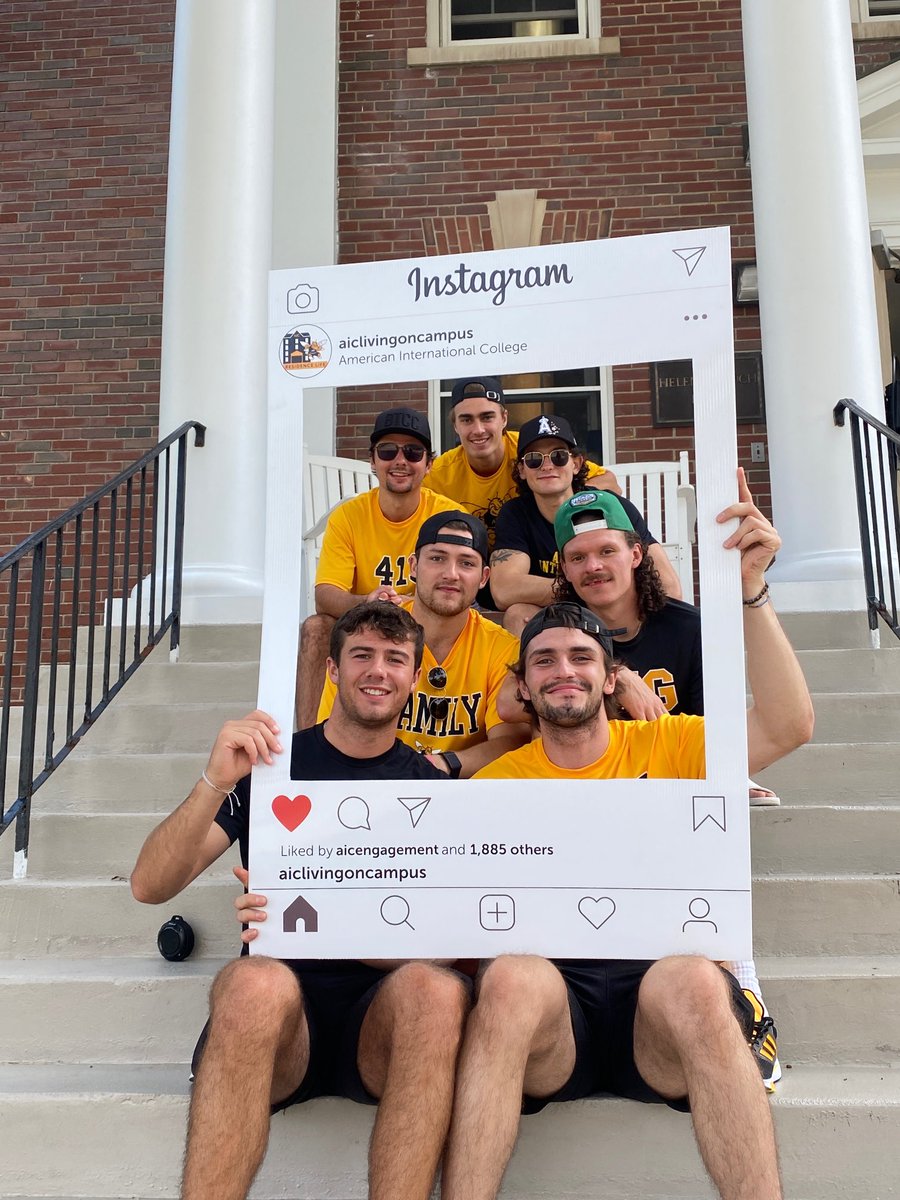 Move in day. Well done. 🐝🐝🐝