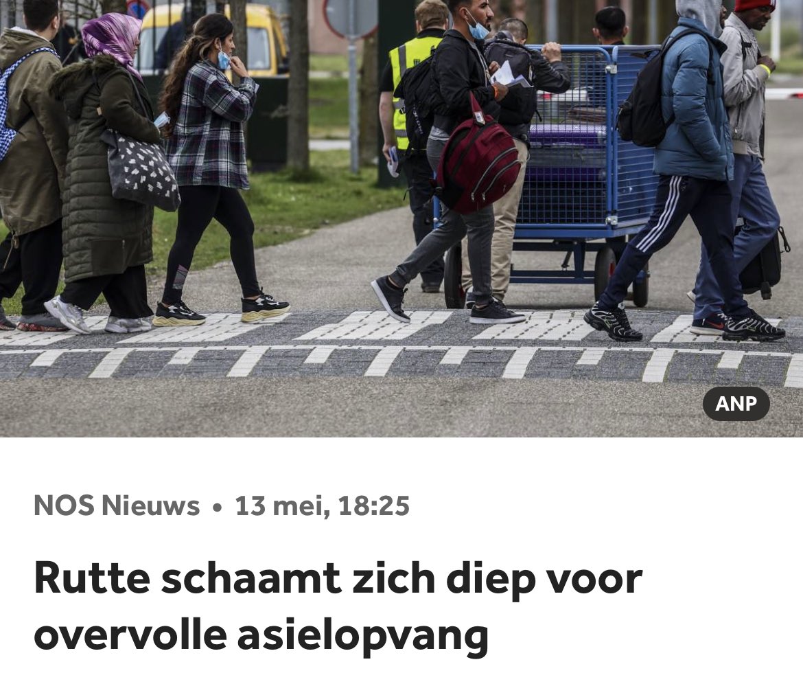 Jullie doen net of het kabinet helemaal niets doet voor die mensen in Ter Apel, maar jullie vergeten dat Rutte zich al sinds 13 mei diep aan het schamen is.