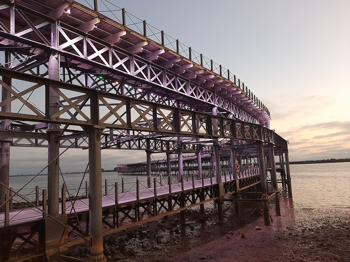 agodriozola's tweet photo. Muelle de Riotinto ❤🌹
#Megaestructuras #Huelva https://t.co/Fp3ny5Cdjj