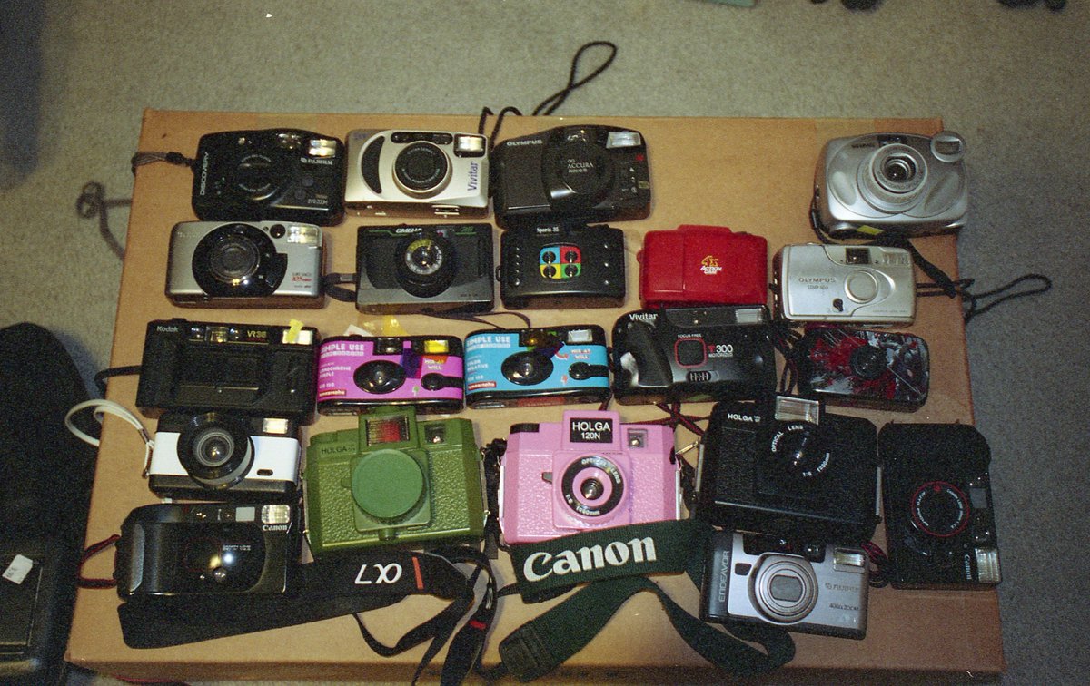 dylanjsuttles's tweet photo. Who wants to get shot*? 

I need to build up a new portfolio.

(*With a camera.) https://t.co/IokXEQ1Aqu